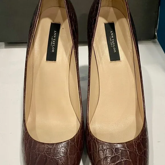 Ann Taylor Round Toe Platform Pump Brown Crocodile - Picture 3 of 8